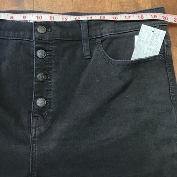 Madewell Ripped Jeans - Picture 11 of 13